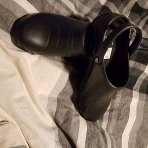 Nursing clogs